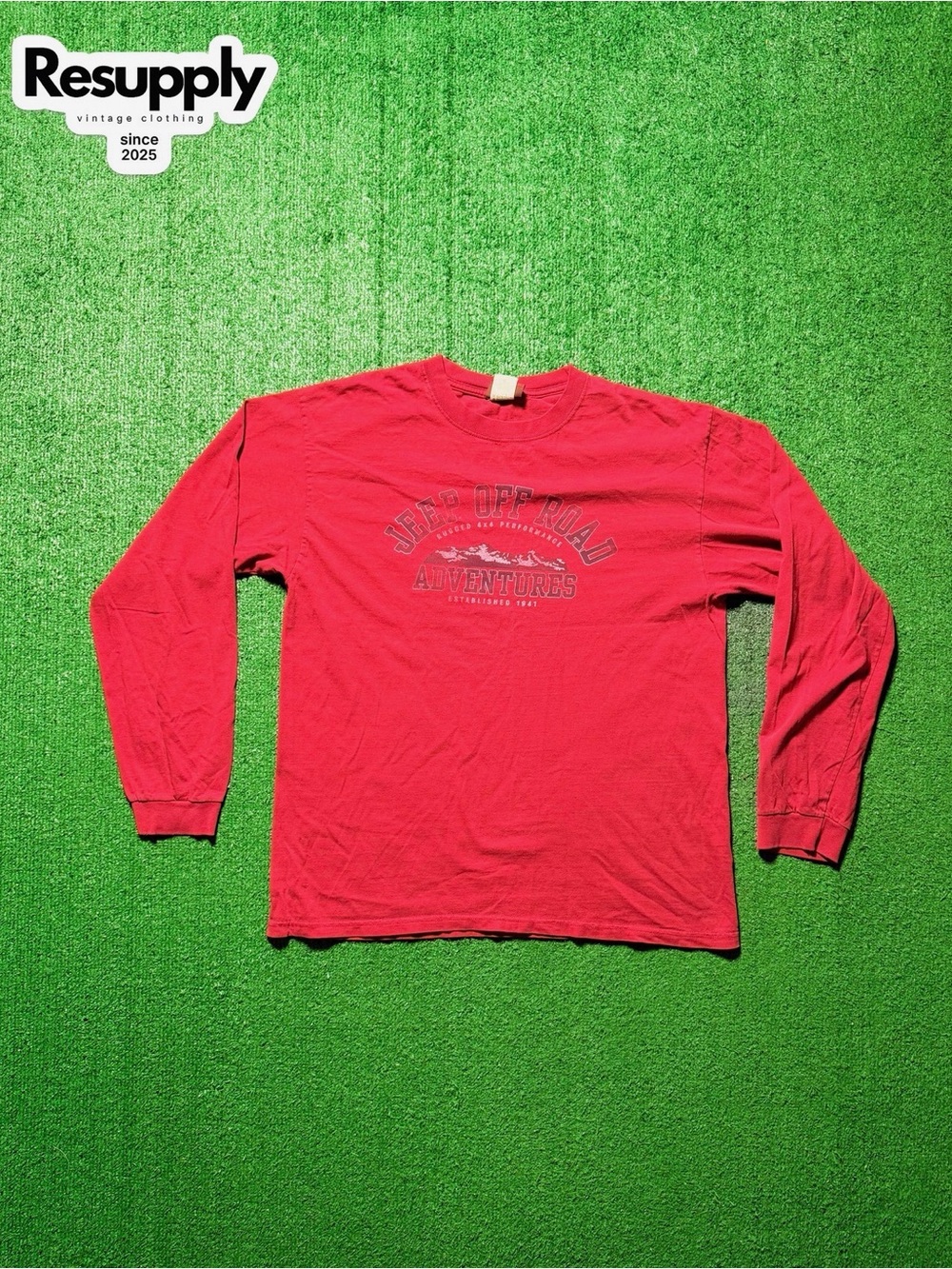 Vintage-Style Jeep Off Road Red Long Sleeve Size XL
